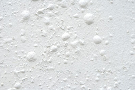 su-co-son-tuong-nha-bot-khi